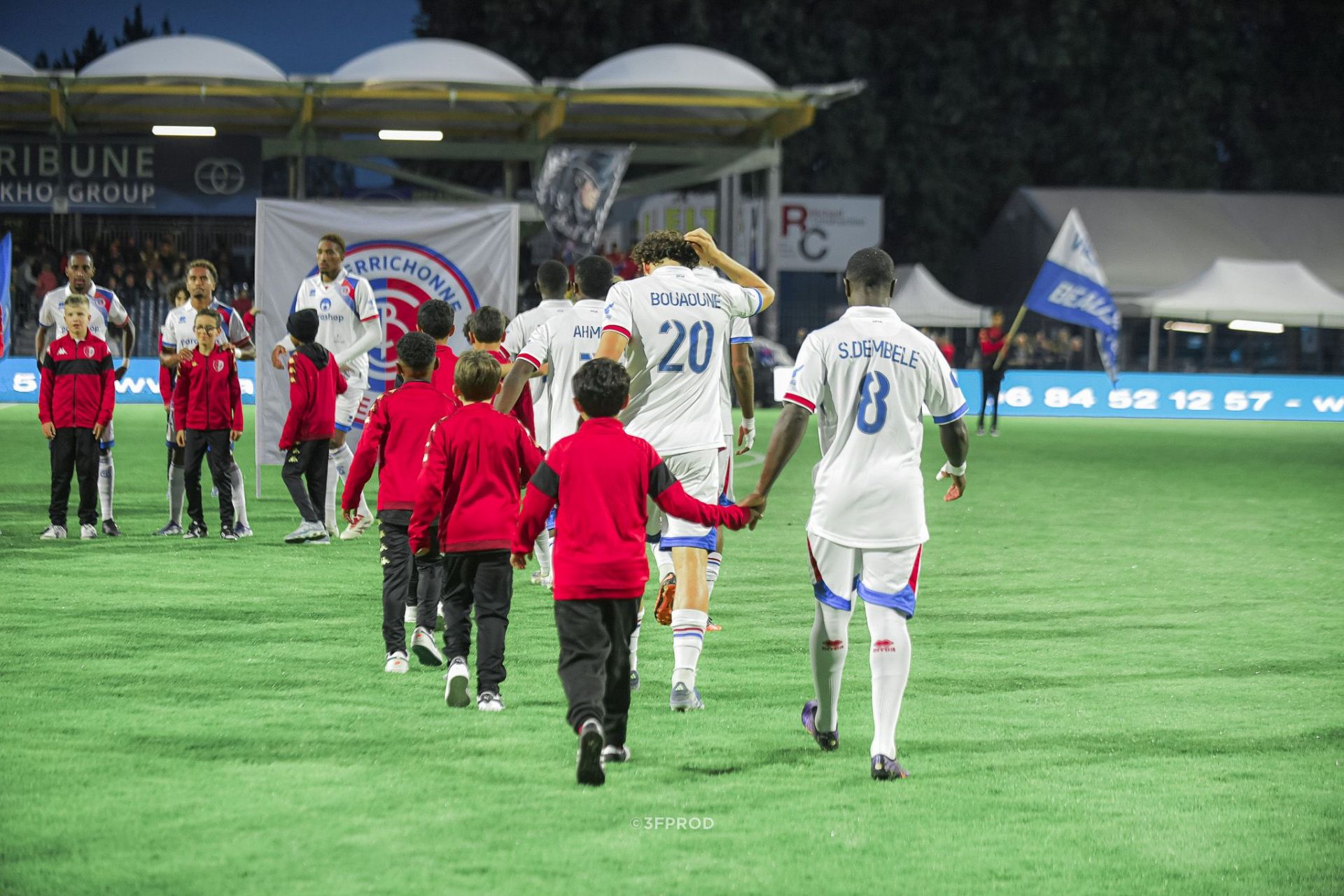 LE GROUPE POUR LA J11